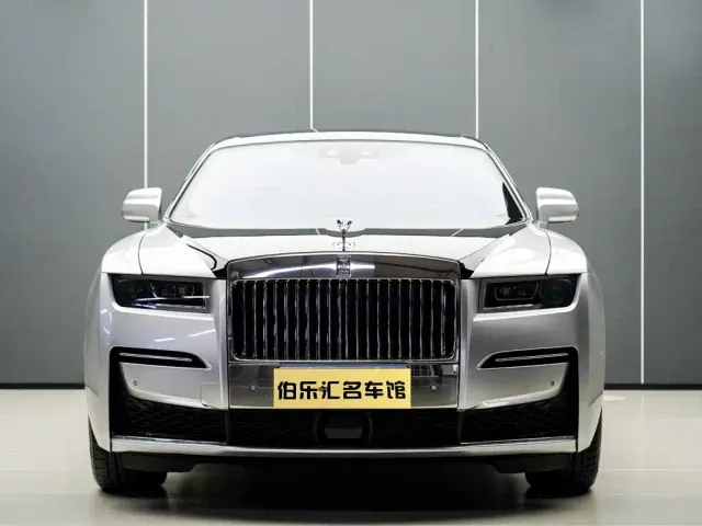 Rolls-Royce Ghost — Фото автомобиля 29