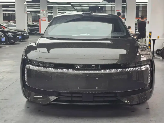 Фотография автомобиля — Audi E5 Sportback