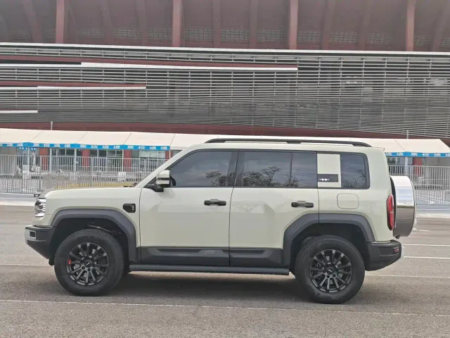 BYD FangChengBao Leopard 5 — Фото автомобиля 6