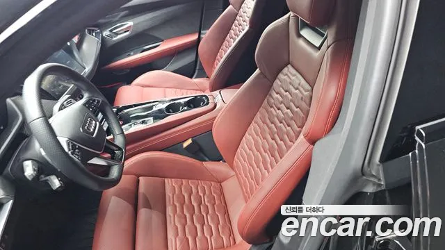 Audi e-tron GT — Фото автомобиля 27