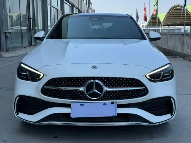 Mercedes-Benz C-Class — Фото автомобиля 2