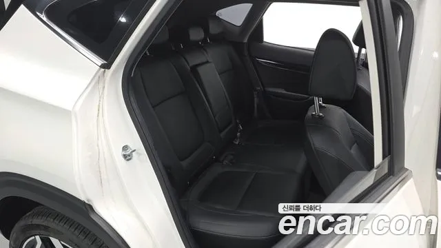 Kia Seltos New — Фото автомобиля 12