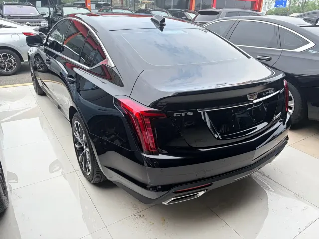Cadillac CT5 — Фото автомобиля 4