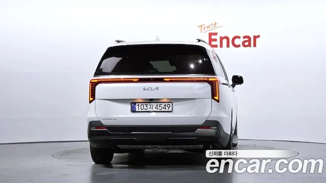 Kia Carnival 4th Gen — Фото автомобиля 4