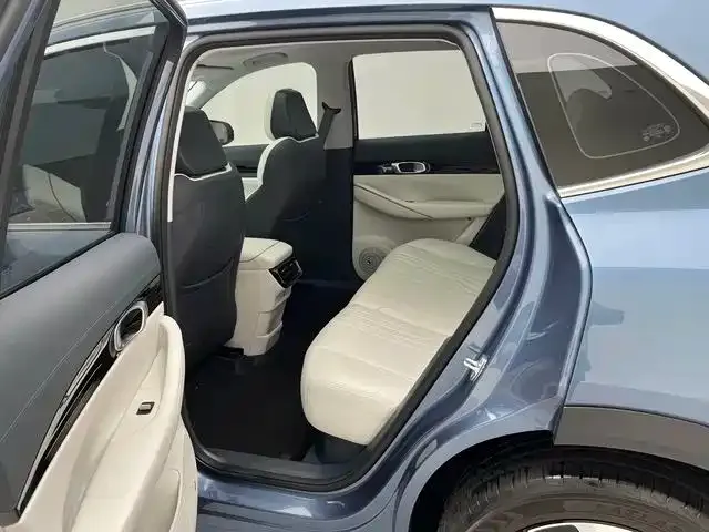 Geely Galaxy E5 — Фото автомобиля 20