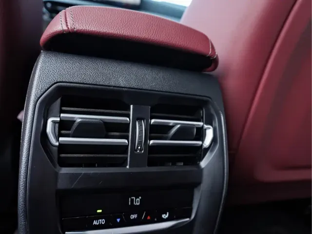 BMW 3 Series — Фото автомобиля 18