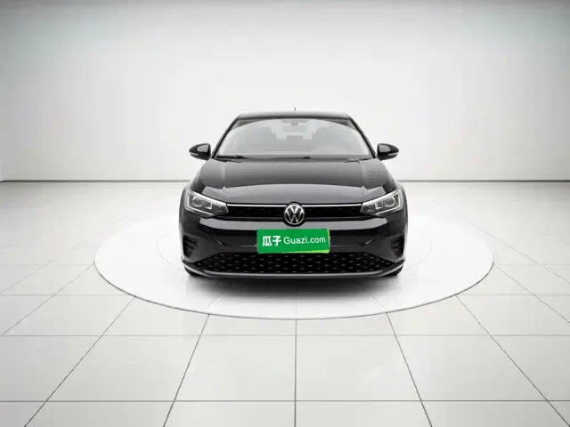 Volkswagen Lavida — Фото автомобиля 2