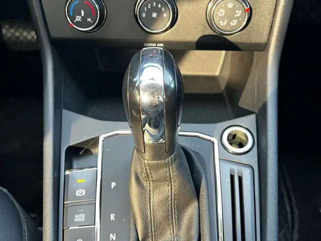 Volkswagen Lavida 2022 1.5L Auto Comfort Edition — Фото автомобиля 17