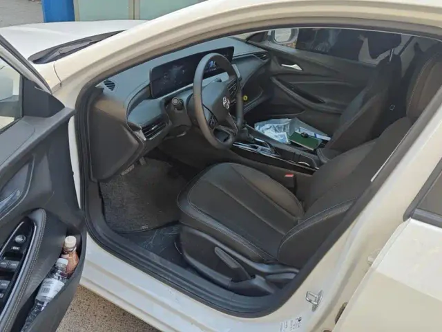 Buick Verano — Фото автомобиля 9