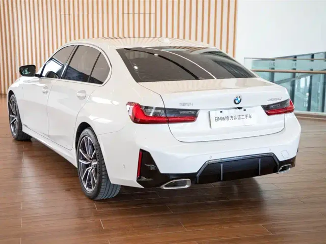 BMW 3 Series — Фото автомобиля 8