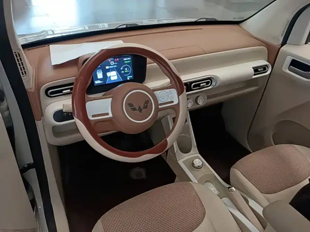 Wuling Hongguang Mini EV — Фото автомобиля 9
