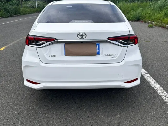 Toyota Corolla — Фото автомобиля 8