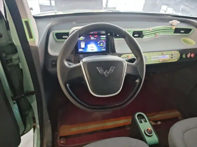 Wuling Hongguang Mini EV — Фото автомобиля 10