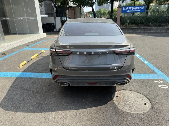 Geely Binrui — Фото автомобиля 11