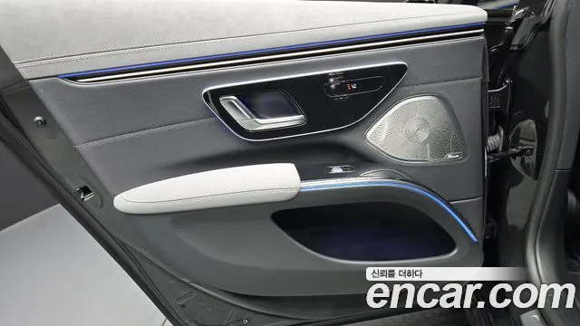 Mercedes-Benz EQS — Фото автомобиля 24