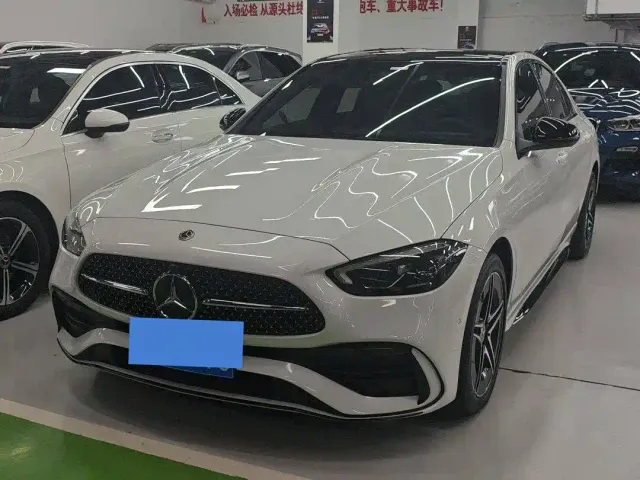 Фотография автомобиля — Mercedes-Benz C-Class