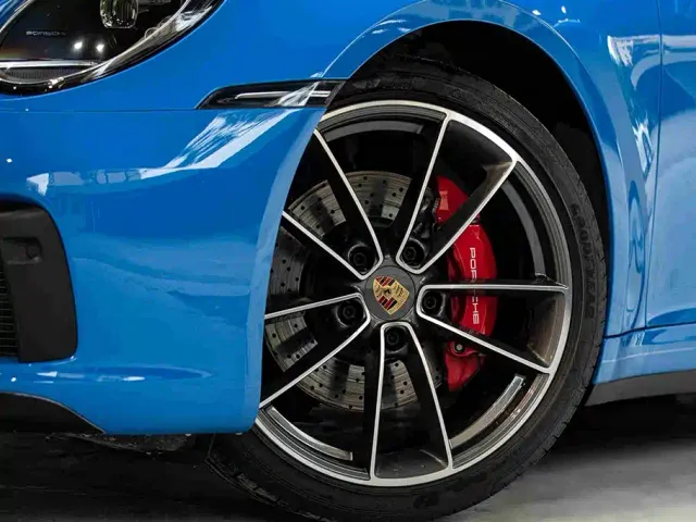 Porsche 911 — Фото автомобиля 10
