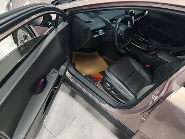 Toyota bZ3 — Фото автомобиля 15