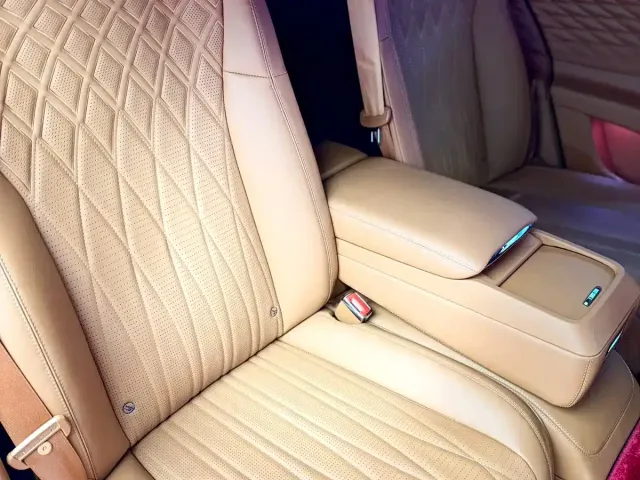 Bentley Flying Spur Plug-in Hybrid 2022 2.9T V6 Hybrid — Фото автомобиля 21