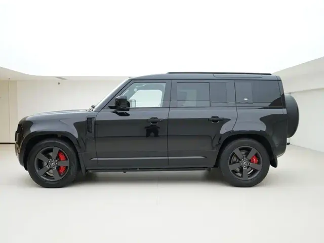 Land Rover Defender — Фото автомобиля 3
