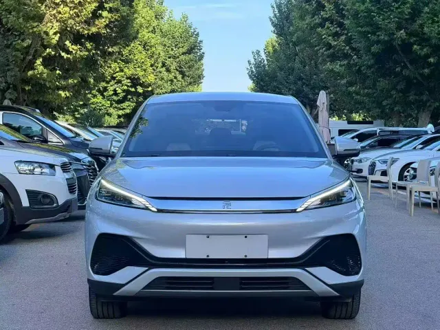 BYD Yuan PLUS — Фото автомобиля 2