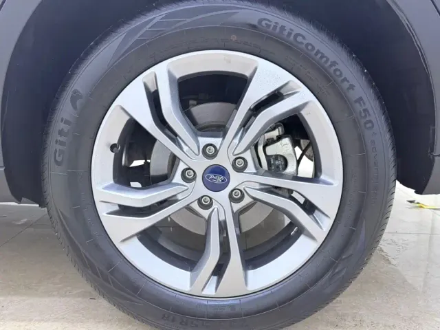 Ford Lingrui — Фото автомобиля 22