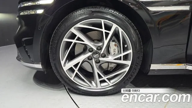 Genesis G90 Бензин 3.5 турбо AWD — Фото автомобиля 5