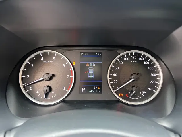 Nissan Sylphy — Фото автомобиля 9