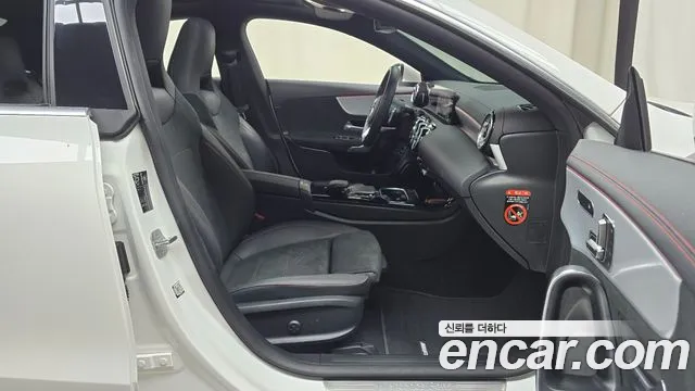Mercedes-Benz CLA-Class — Фото автомобиля 26