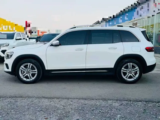 Mercedes-Benz GLB-Class — Фото автомобиля 17
