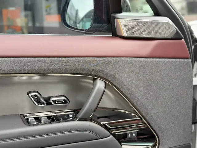 Land Rover Range Rover Sport — Фото автомобиля 9