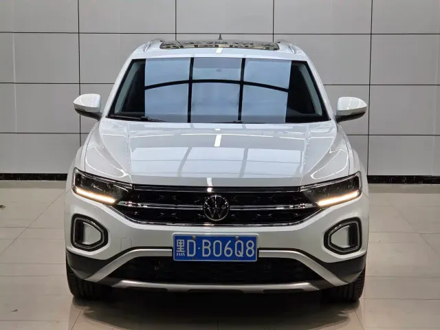 Volkswagen T-Roc — Фото автомобиля 2