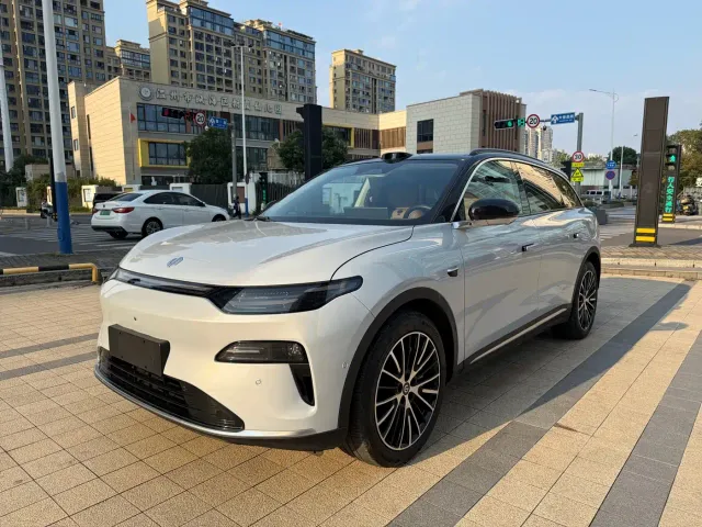 Фотография автомобиля — Leapmotor C11