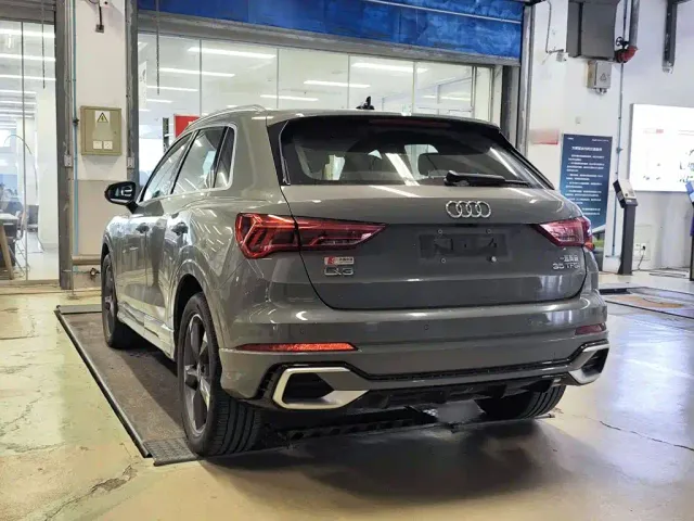 Audi Q3 — Фото автомобиля 4