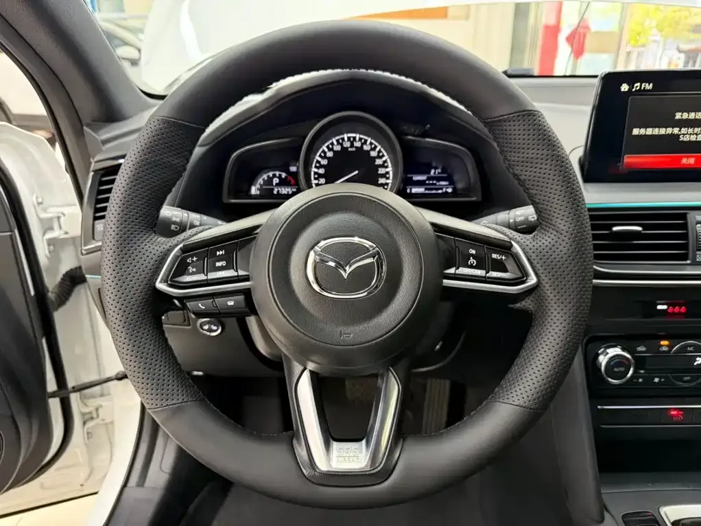 Mazda Mazda CX-4 2021 2.0L Auto FWD Skyactiv Explorer Edition — Фото автомобиля 15