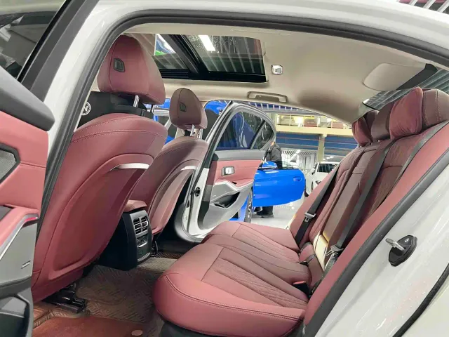 BMW 3 Series — Фото автомобиля 6
