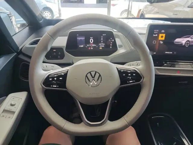Volkswagen ID.3 — Фото автомобиля 10
