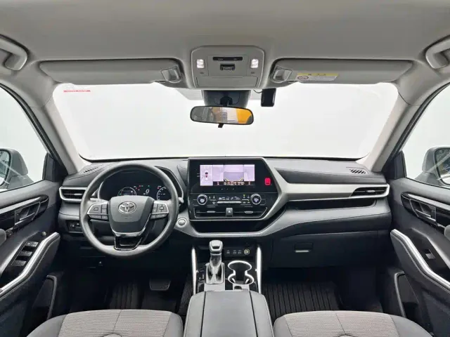 Toyota Highlander — Фото автомобиля 19