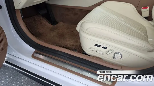 Hyundai Grandeur GN7 — Фото автомобиля 28