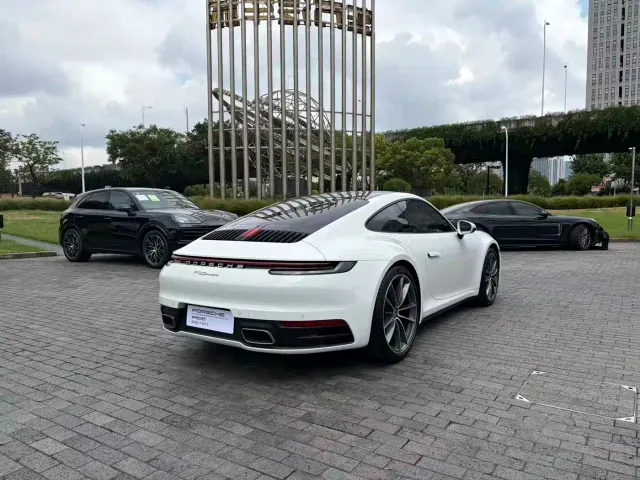 Porsche 911 — Фото автомобиля 6