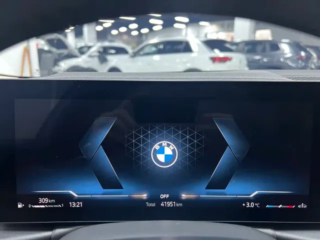 BMW 3 Series — Фото автомобиля 11