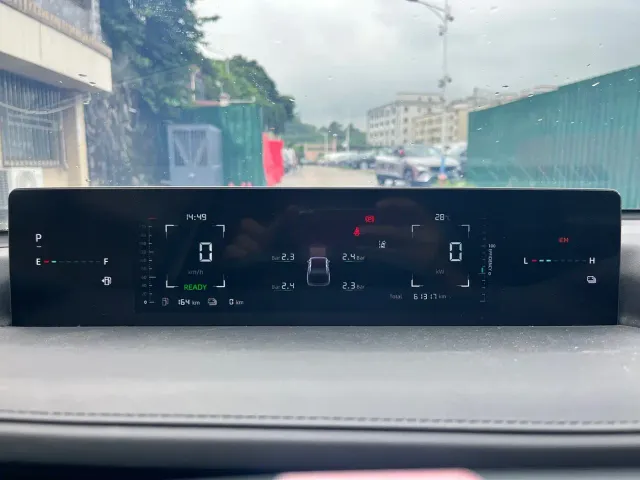 Changan Qiyuan A05 — Фото автомобиля 12