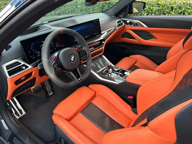 BMW M4 — Фото автомобиля 12