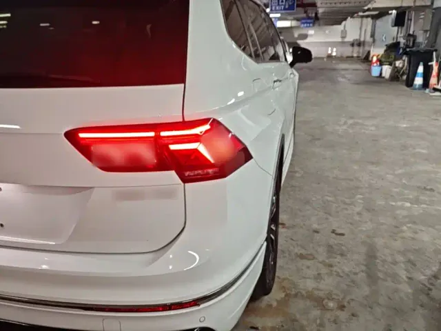 Volkswagen Tiguan L — Фото автомобиля 7
