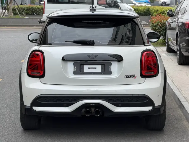 MINI Hatch — Фото автомобиля 6