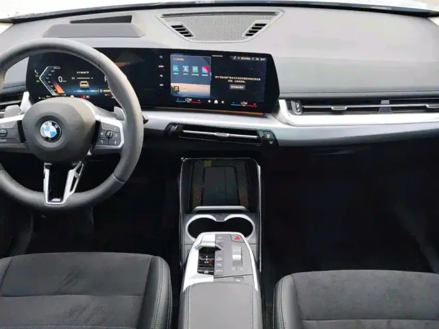 BMW X1 — Фото автомобиля 7