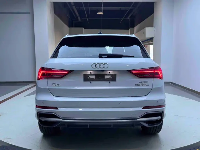Audi Q3 — Фото автомобиля 5