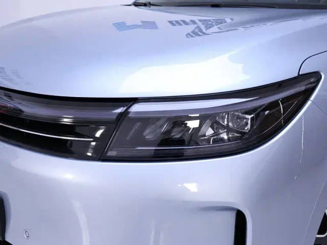 Aito M7 — Фото автомобиля 4
