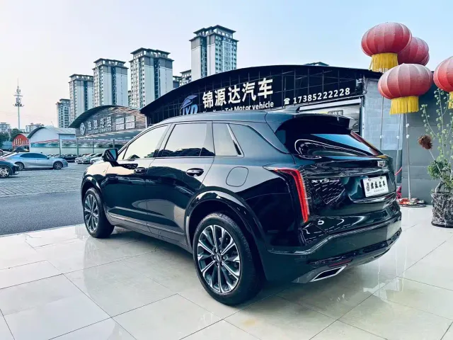 Cadillac XT5 — Фото автомобиля 9