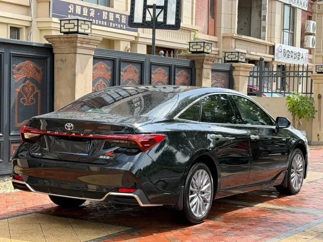 Toyota Avalon — Фото автомобиля 7